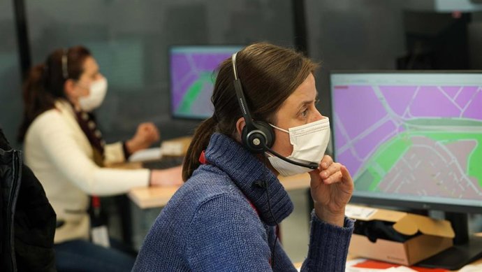 Archivo - Ucrania.- La Generalitat activa la línea 112 Ucrania para atender a personas afectadas por la crisis humanitaria