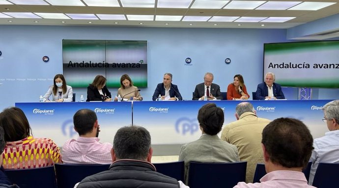 Elías Bendodo preside la junta directiva provincial del PP De Málaga