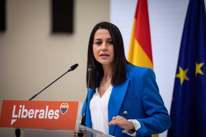 La presidenta de Cs, Inés Arrimadas, este lunes en rueda de prensa.