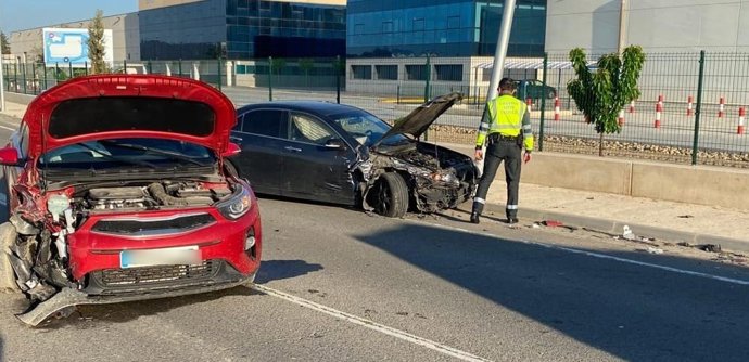 Colisión entre dos vehículos en Marcilla