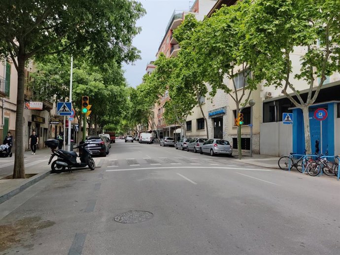 Calle Balmes frente al colegio Jesús Maria