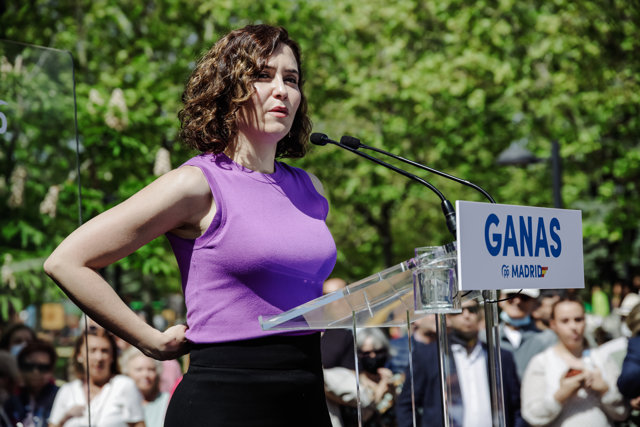 La presidenta de la Comunidad de Madrid, Isabel Díaz Ayuso, interviene en un acto de campaña para presentar su candidatura al PP de Madrid, a 1 de mayo de 2022