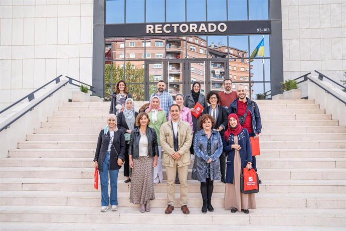 Siete estudiantes de Doctorado de Argelia inician hoy una estancia de investigación de tres meses en la UR