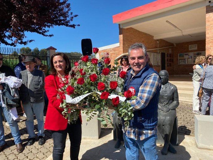 UGT y PSOE La Rioja honran la memoria de las personas represaliadas por el Franquismo en La Barranca