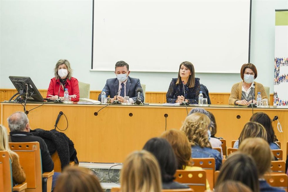 Jornada técnica de coordinación entre los profesionales de los Servicios Sociales Comunitarios y los del Servicio de Drogodependencias y Adicciones de la Diputación de Almería
