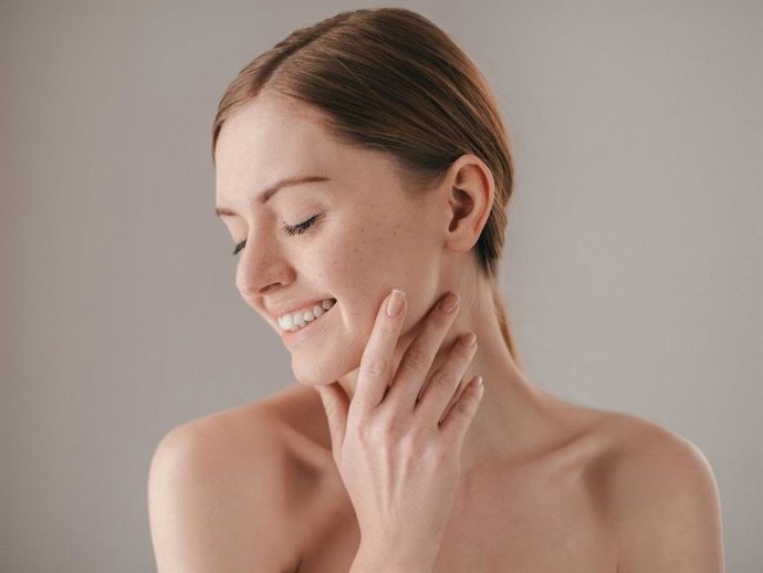 La piel sensible puede afectar a personas con la piel seca, mixta o grasa