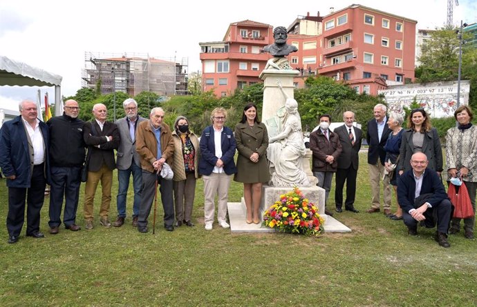 Homenaje a Augusto González de Linares con motivo del traslado de su monumento a Gamazo