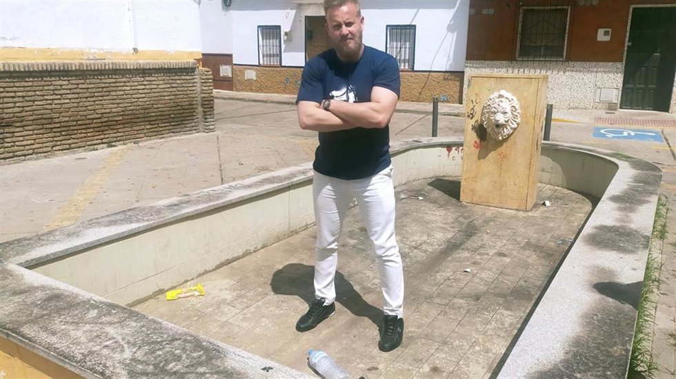 El portavoz de Vox en el Ayuntamiento de Dos Hermanas (Sevilla), Adrián Trashorras.