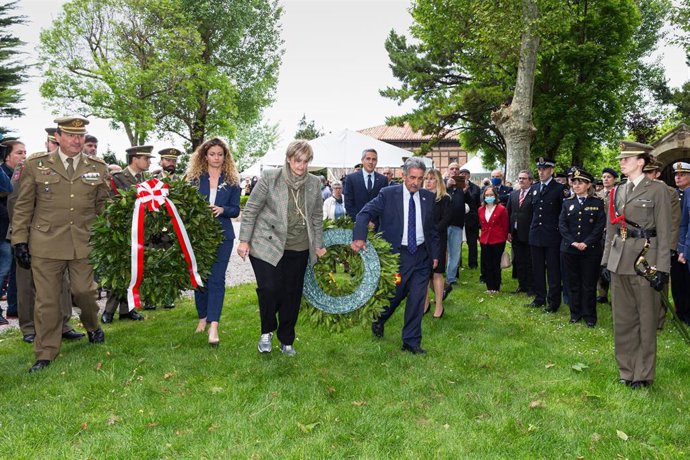 El presidente de Cantabria, Miguel Ángel Revilla, asiste a los actos institucionales de homenaje a Pedro Velarde y a los héroes de 2 de mayo
