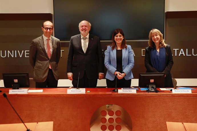 (E-D) El president sortint del Consell Social de la UPC, Ramon Carbonell; el rector, Daniel Crespo; la consellera de Recerca i Universitats, Gemma Geis, i la nova presidenta del Consell Social, Montserrat Gurdia