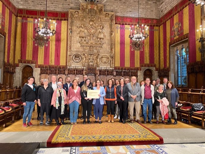 Firma del Acuerdo de Barcelona para Cuidar la Salud Mental en el Trabajo y entrega del Premi Ignasi Fina en el Saló de Cent
