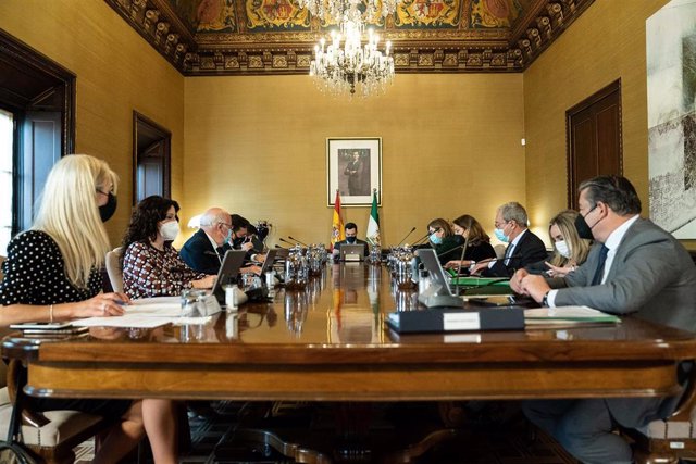 Imagen de archivo de la reunión del Consejo de Gobierno de la Junta de Andalucía.