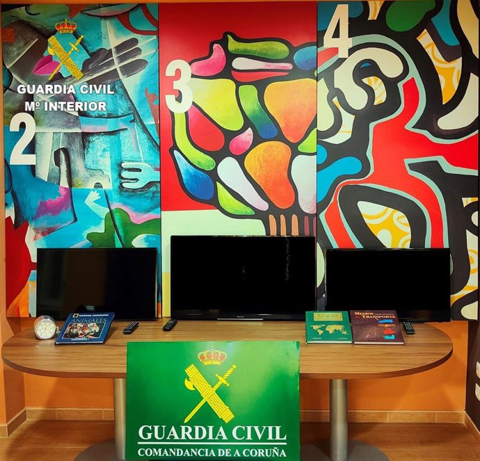 Efectos robados en viviendas en A Pobra do Caramiñal (A Coruña).