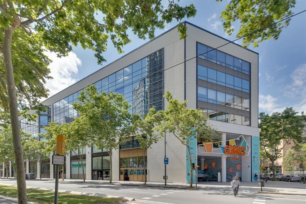 Archivo - Complejo de oficinas del centro comercial Glries