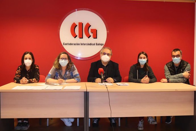 El secretario nacional de CIG-Saúde, Manuel González Moreira, en rueda de prensa.