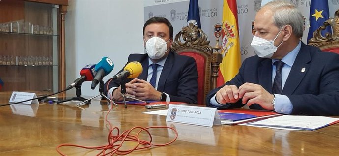 El secretario xeral del PSdeG, Valentín González Formoso, en rueda de prensa en Lugo.