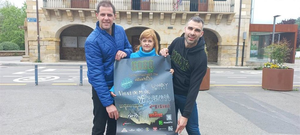 Mikel Garaizabal, Argi Abad y Sergio Correa presentan el Koba Live de Abadiño