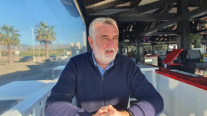 El presidente de la Asociación de Chiringuitos y Empresarios de Playa de la Costa Tropical, Francisco Trujillo