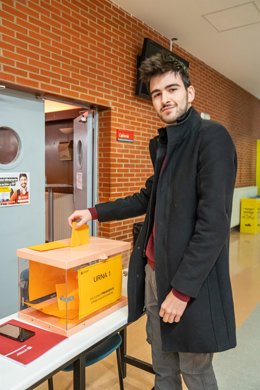 Ramón Sánchez Esteban presidente del Consejo de Estudiantes de la UR