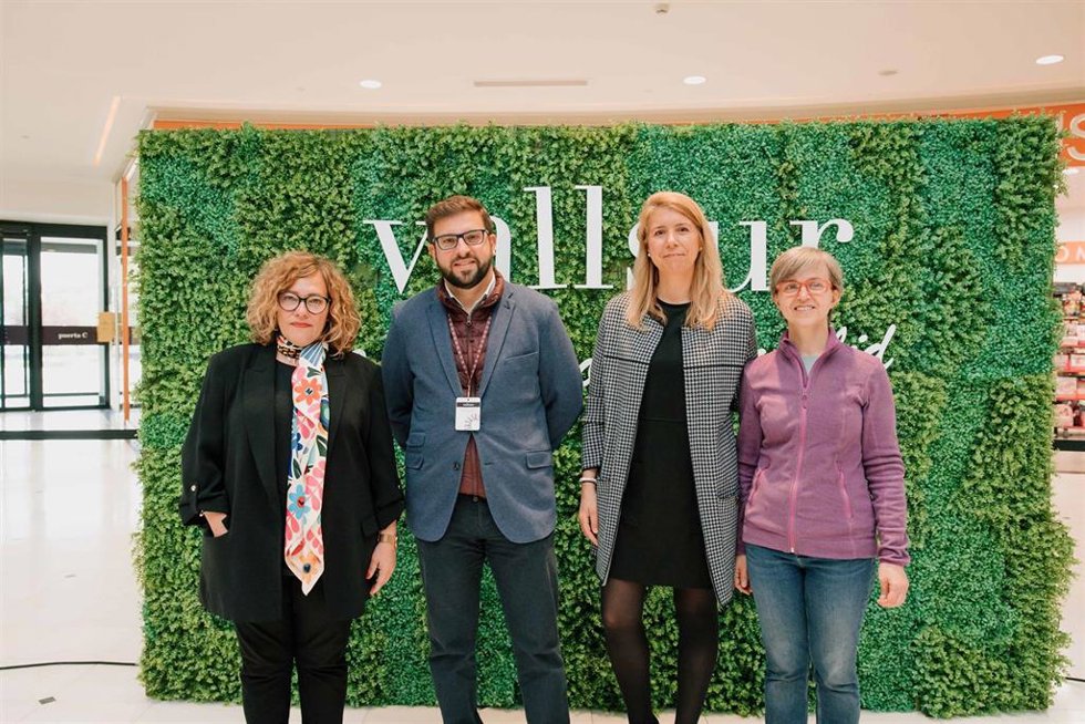 COMUNICADO: Vallsur se suma al proyecto Re-Fashion para crear un entorno más sostenible 