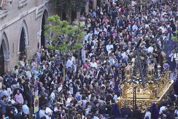 Detalle del segundo de los pasos de la Hermandad Del Valle, en la Semana Santa en Sevilla 2022. Jueves Santo a 14 de marzo del 2022 en Sevilla (Andalucía, España)