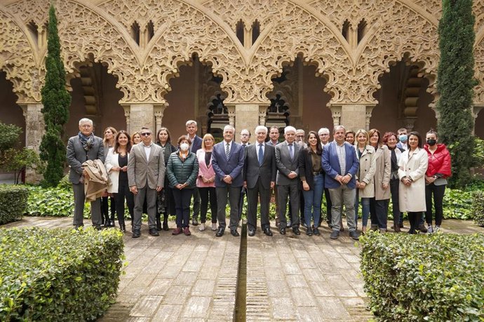 El evento ha tenido lugar en el Patio de Santa Isabel de La Aljafería.