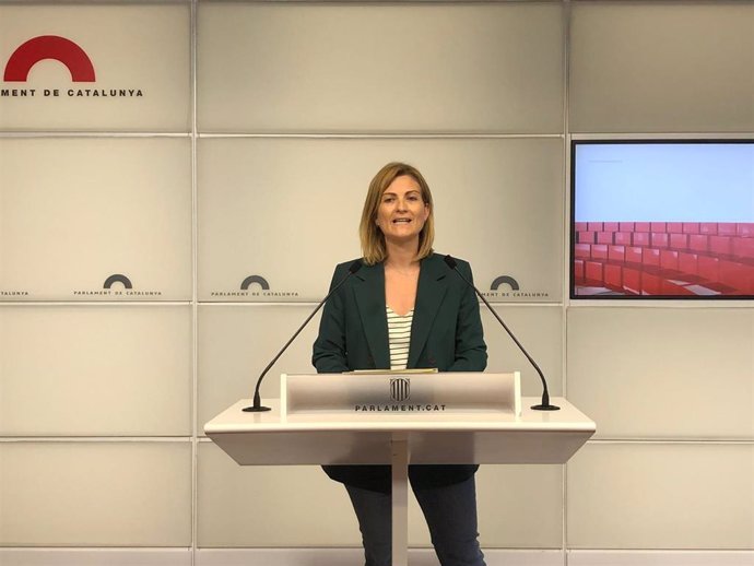 La diputada de ERC en el Parlament Raquel Sans en rueda de prensa en la Cámara catalana a 3 de mayo de 2022