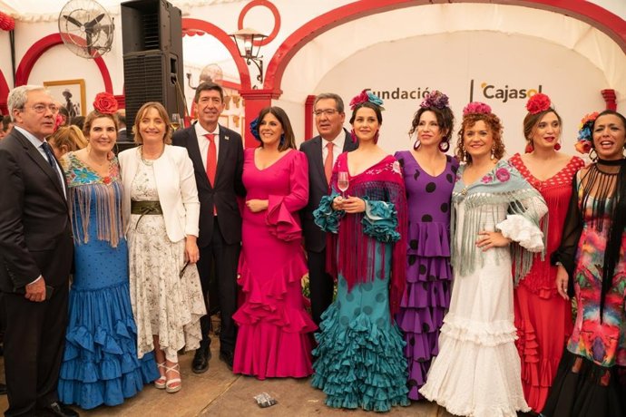 La Fundación Cajasol celebra su tradicional Recepción Institucional en la Feria de Sevilla