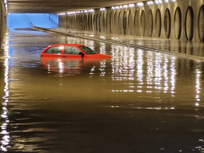 Túnel inundado en Valncia