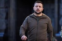 Zelenski celebra la evacuación de 156 civiles de Azovstal en Mariúpol a pesar de que Rusia "no respeta los acuerdos"