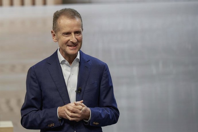 Archivo - El consejero delegado del grupo Volkswagen, Herbert Diess.