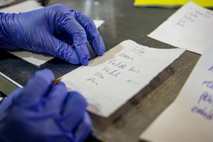 Archivo - Imagen de archivo de un establecimiento de comida lista para llevar. 