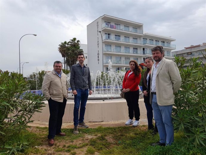 Archivo - El Ayuntamiento invierte más de 60.000 euros en la reparación de dos fuentes en la Playa de Palma.