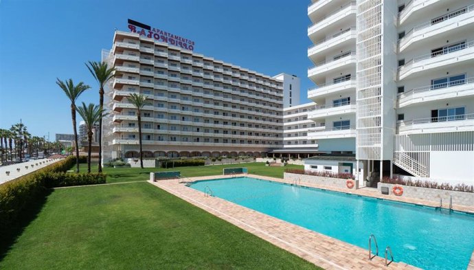 Edificio de alojamiento turístico en la Costa del Sol