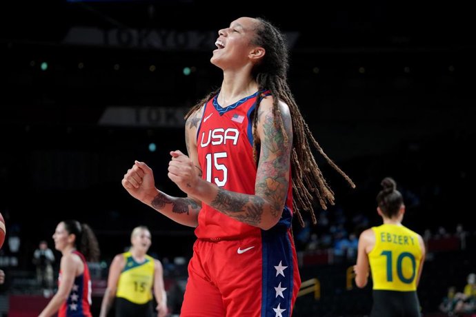 Archivo - Brittney Griner, jugando con la selección  estadounidense de baloncesto durante los Juegos Olímpicos de Tokyo 2020.