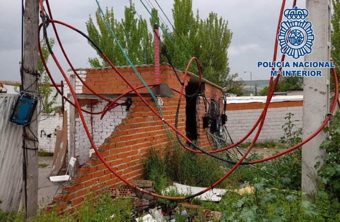 Desmantelada una nueva plantación de marihuana en la Cañada Real Galiana, que robaba gran cantidad de energía