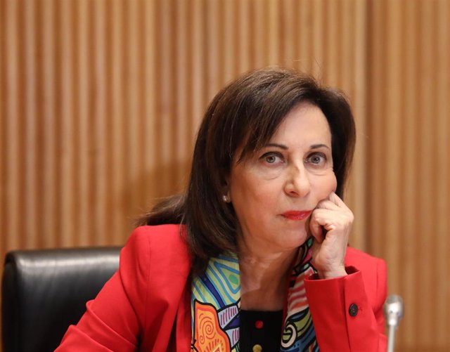 La ministra de Defensa, Margarita Robles, en la Comisión de Defensa en el Congreso de los Diputados