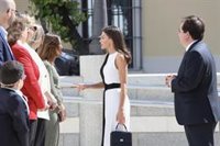 La Reina Doña Letizia es recibida entre aplausos a su llegada a la Asamblea de Extremadura