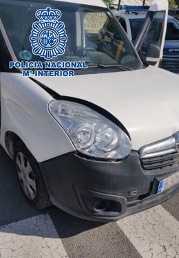 Dos detenidos tras tener un accidente de tráfico con una furgoneta que habían robado en El Campello