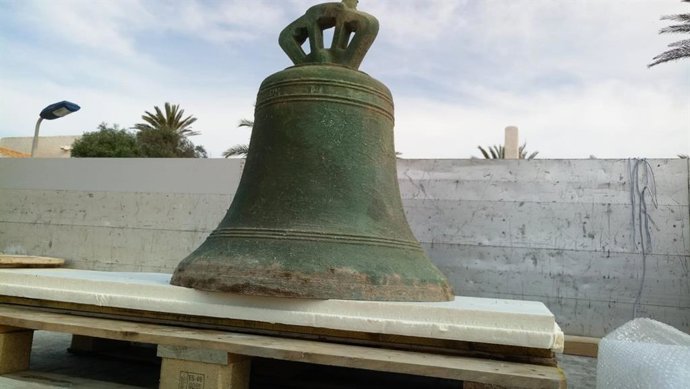 La Dirección General de Patrimonio Cultural recupera la campana del Monasterio de San Ginés de la Jara, en Cartagena, después de 30 años desde que fuera desalojada de su torre campanario