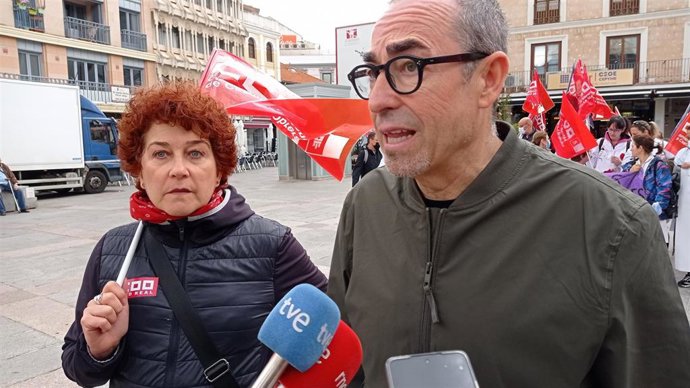 El secretario regional de CCOO Paco de la Rosa