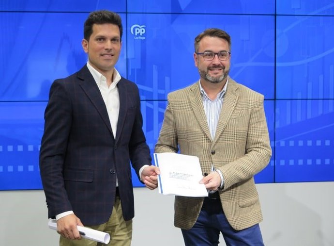 El diputado Javiern Merino y el senador Carlos Yécora