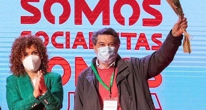 Javier Barrero junto a la secretaria general del PSOE de Huelva, María Eugenia Limón.