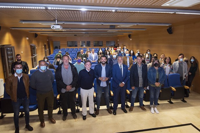 Reunión del equipo de Gobierno de la Diputación de Cáceres con responsables de los 64 centros de interpretación de la provincia