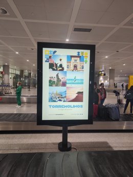Torremolinos promociona su oferta turística en el aeropuerto de Málaga