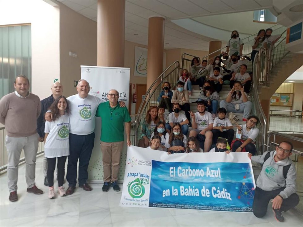 Equipo de coordinadores, asesores, profesorado y alumnado que participa en este proyecto.