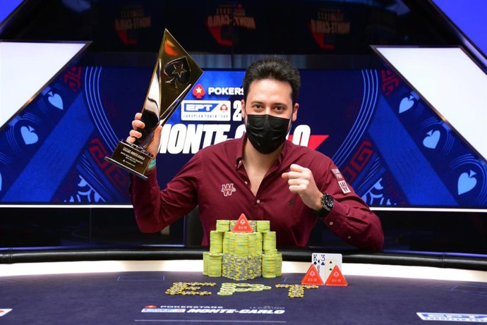 Adrián Mateos, jugador estrella del Winamax Poker Open Madrid en Torrelodones.