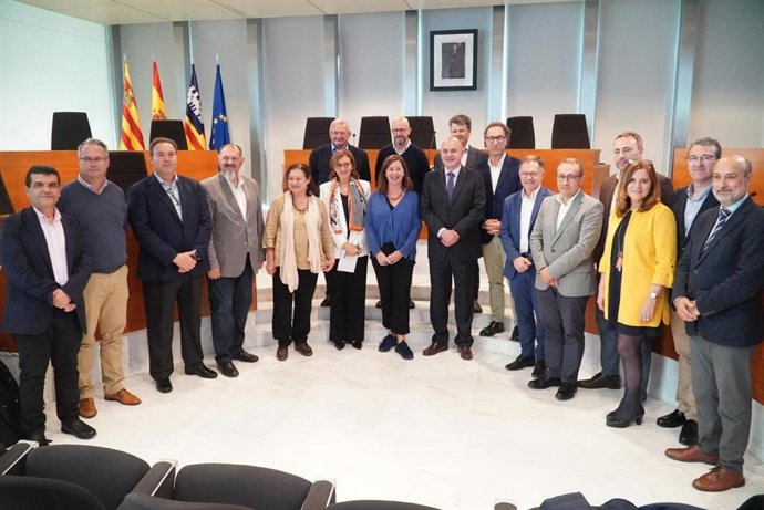 Armengol y De la Concha participan en la clausura de la jornada 'Las cooperativas frente a la nueva PAC'.