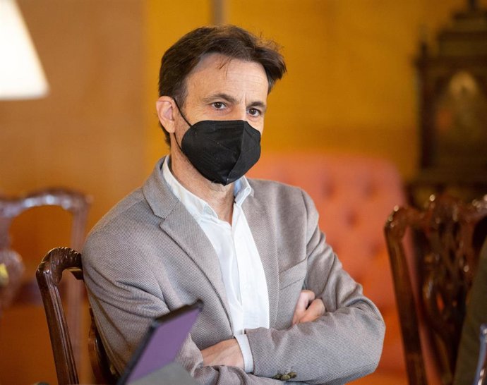 Archivo - El presidente del grupo Unidas Podemos, Jaume Asens, durante una reunión con el Gobierno en el marco de las conversaciones para el Plan Nacional de Respuesta al Impacto de Guerra en el Congreso de los Diputados, a 23 de marzo de 2022, en Madri