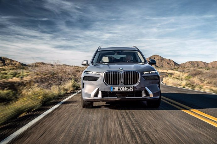 Archivo - BMW lanzará en agosto la nueva versión del X7 con tres motorizaciones diferentes